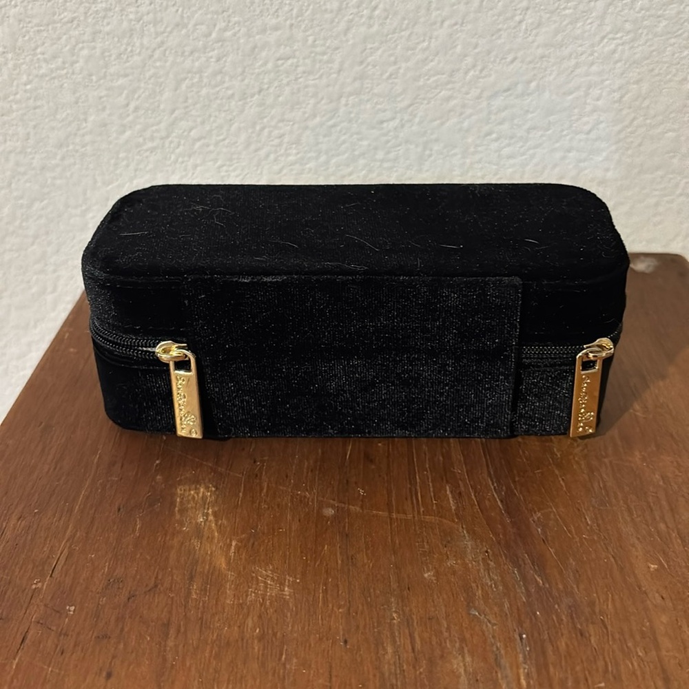 Jewelry travel case - Picture 3 of 6